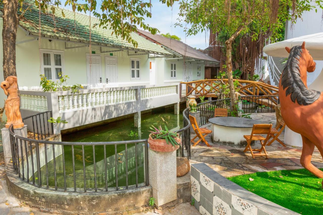 Caroline Resort 头顿 外观 照片