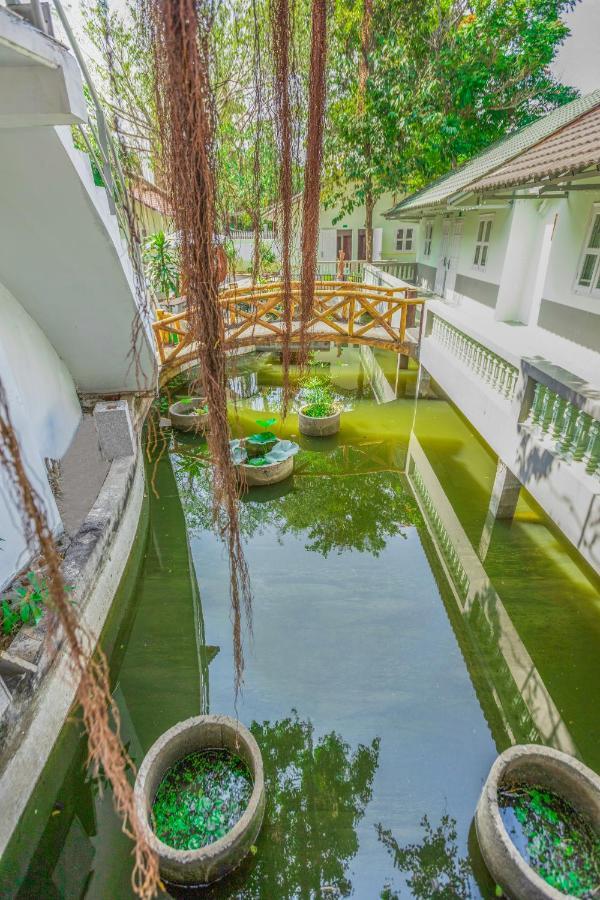 Caroline Resort 头顿 外观 照片