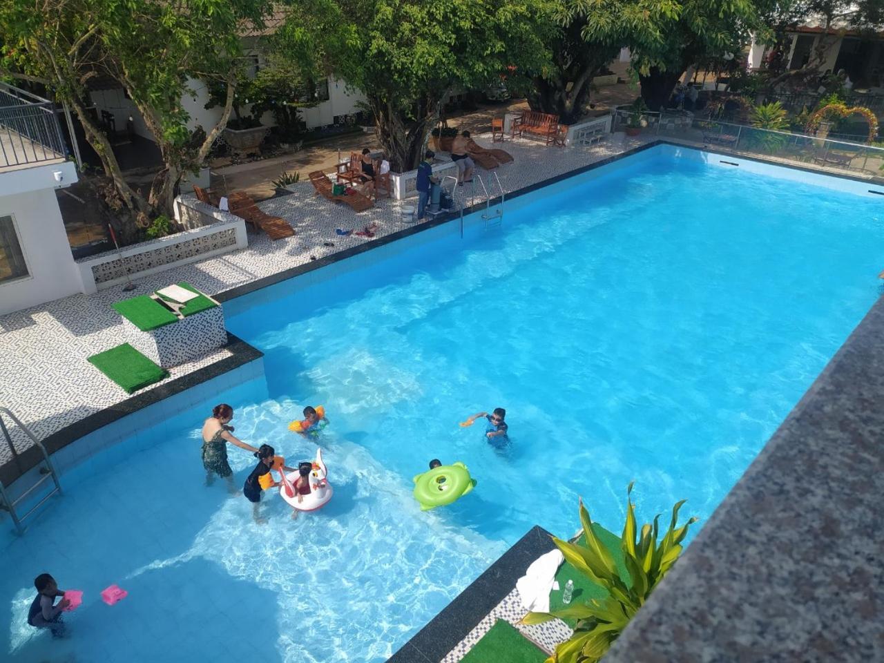 Caroline Resort 头顿 外观 照片